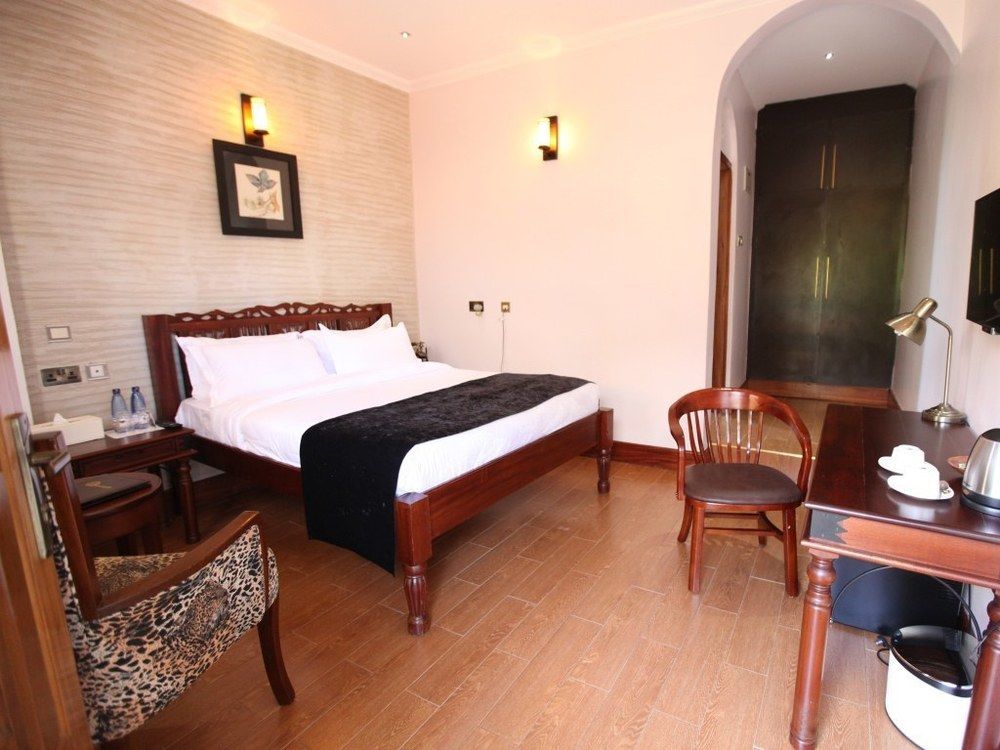 Giraffe Ark Game Lodge Nyeri Exterior photo