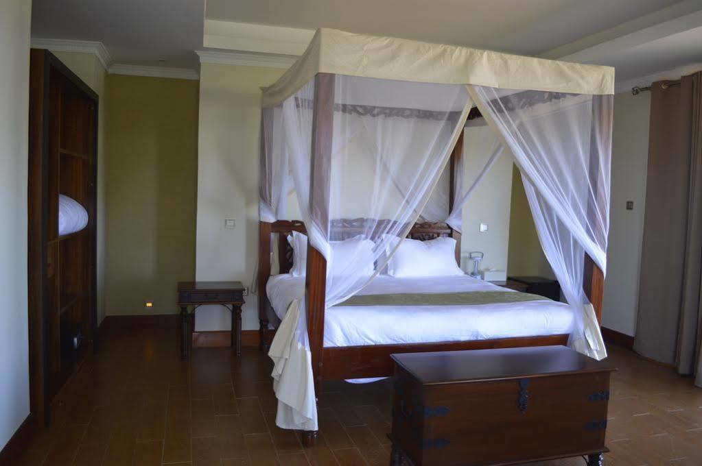 Giraffe Ark Game Lodge Nyeri Exterior photo